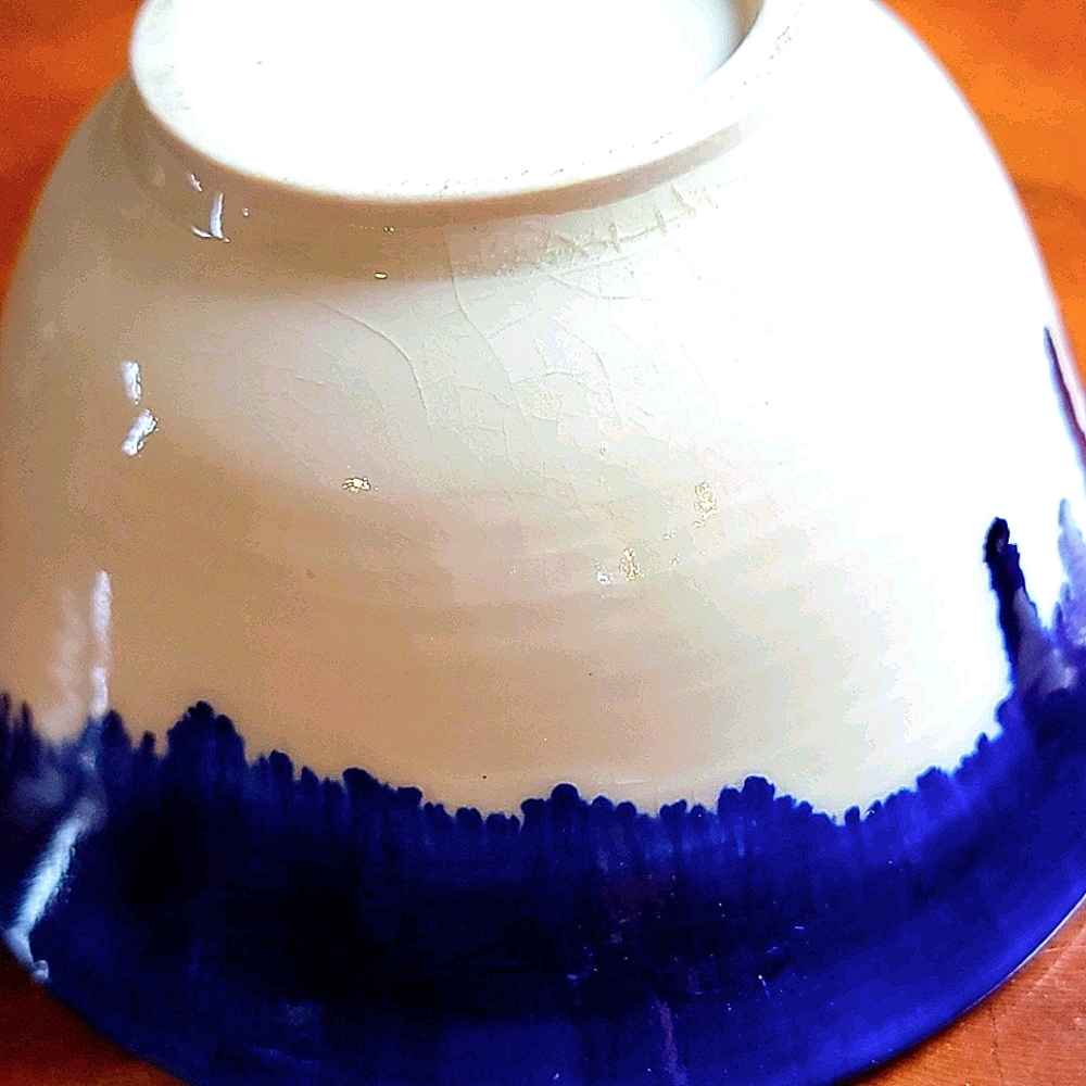 Artisan Made,Hand Thrown Pottery Bowl - Picture 4 of 5